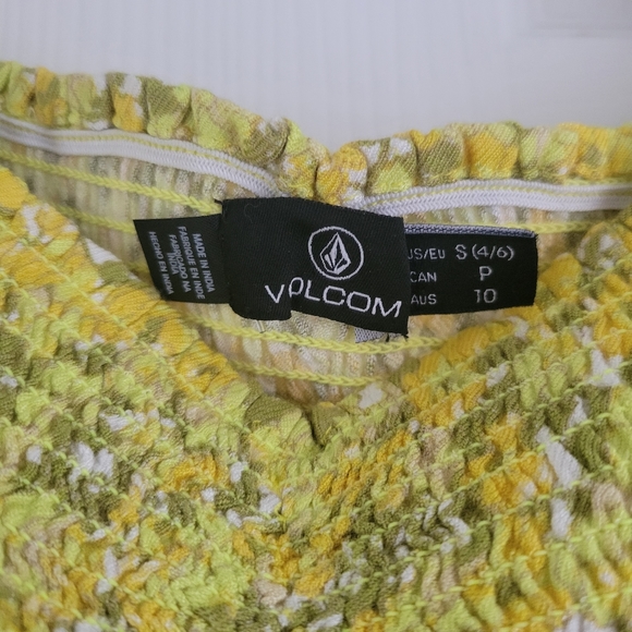 NEW, VOLCOM SUMMET DRESS - Picture 2 of 4